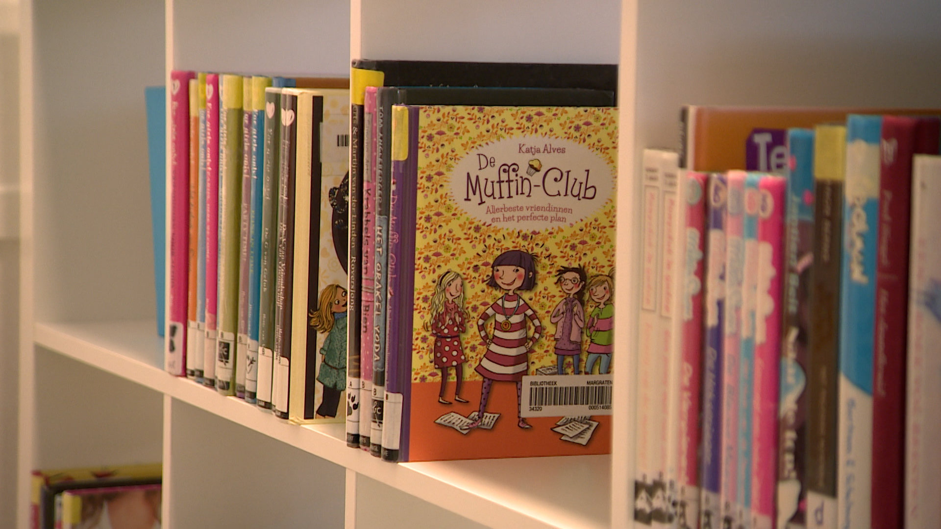 Basisschool De Keerkring opent nieuwe bibliotheek tijdens Kinderboekenweek