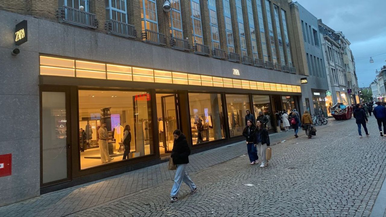 Iconisch V&D-pand maakt plaats voor appartementen en winkels